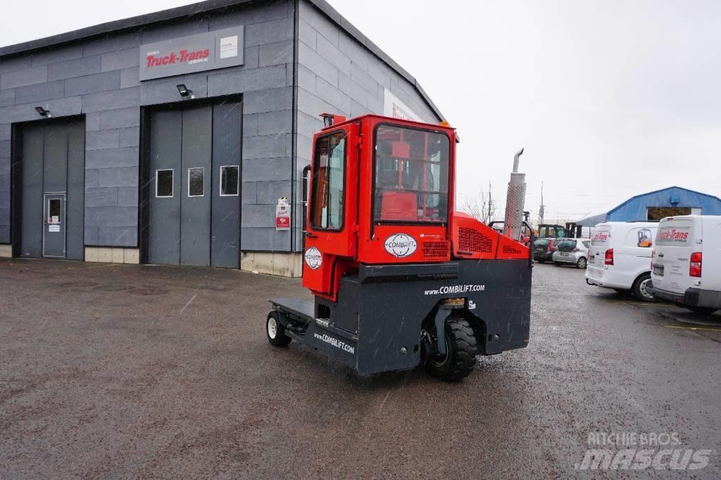 Combilift C4000 Stivuitoare cu patru brate