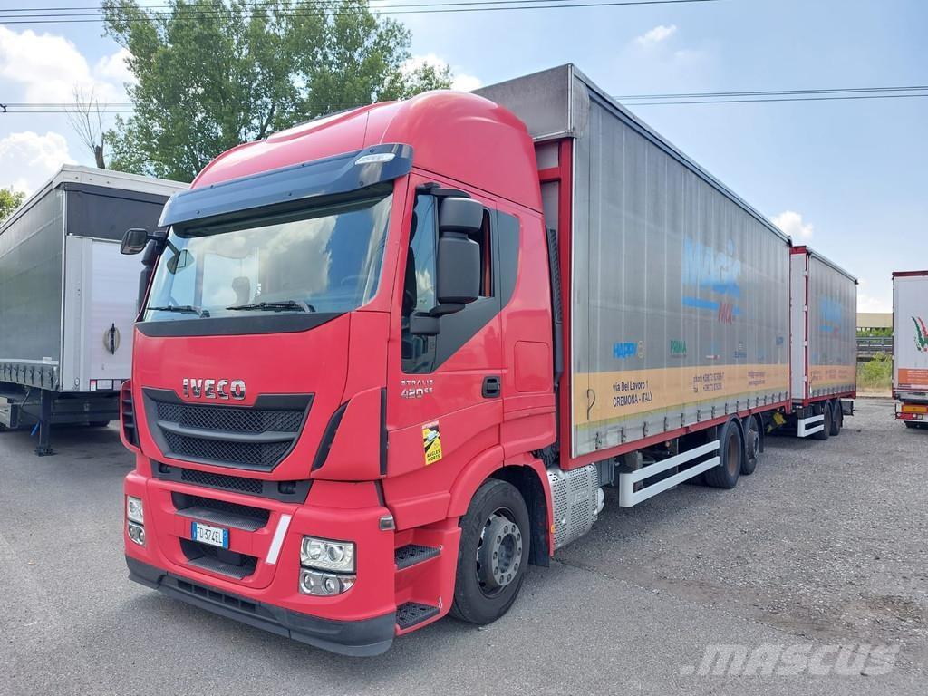 Iveco Stralis Camion cu prelata