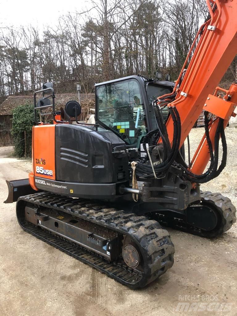 Hitachi ZX85USB-6 Excavatoare 7t - 12t