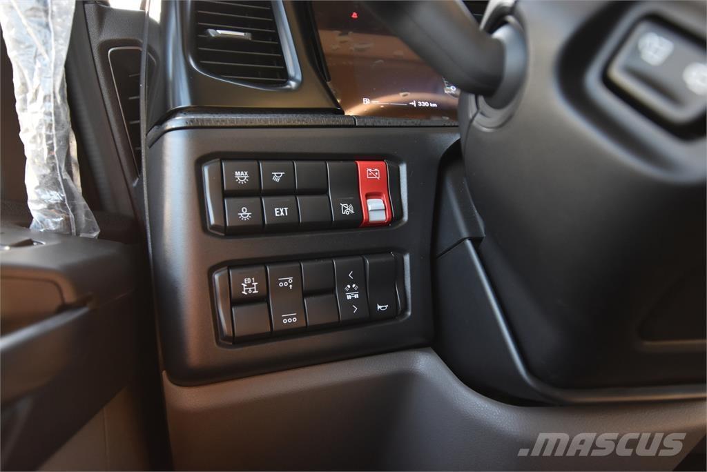 Scania R590 8X4 Camion cabina sasiu