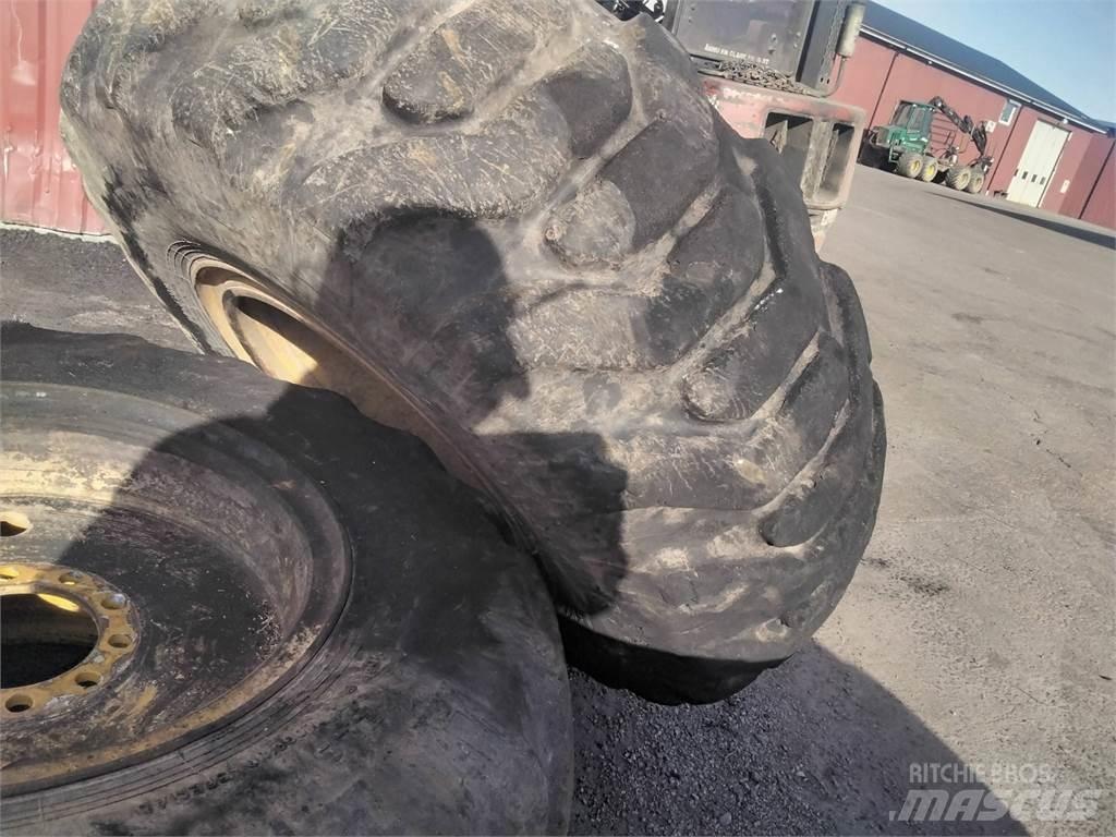 Nokian Els 17,5x25 Anvelope, roti si jante