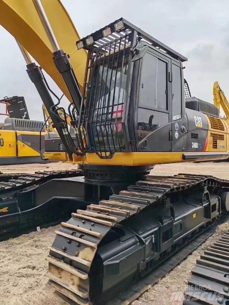 CAT 324 D Excavatoare pe șenile
