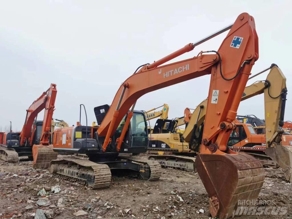 Hitachi ZX 250 Excavatoare pe șenile
