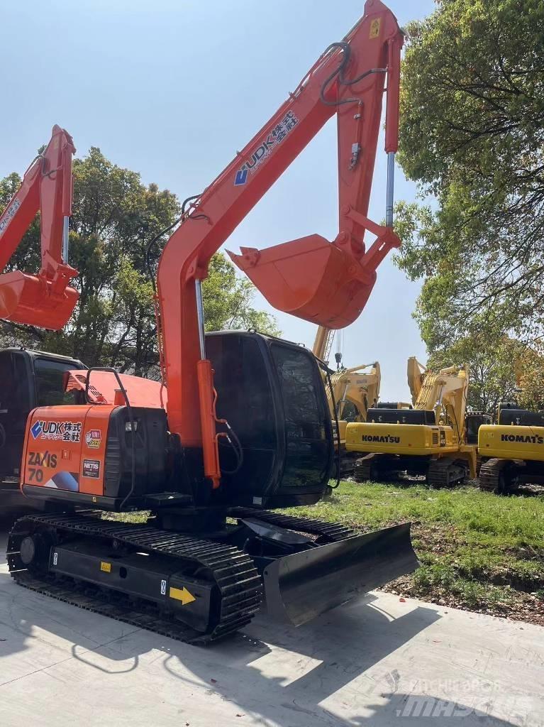 Hitachi ZX 70 Excavatoare pe șenile
