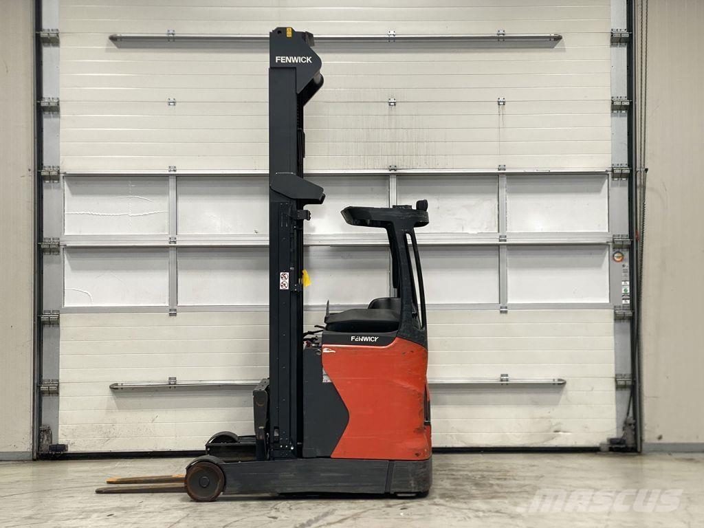 Linde R16-01 Stivuitor cu catarg retractabil