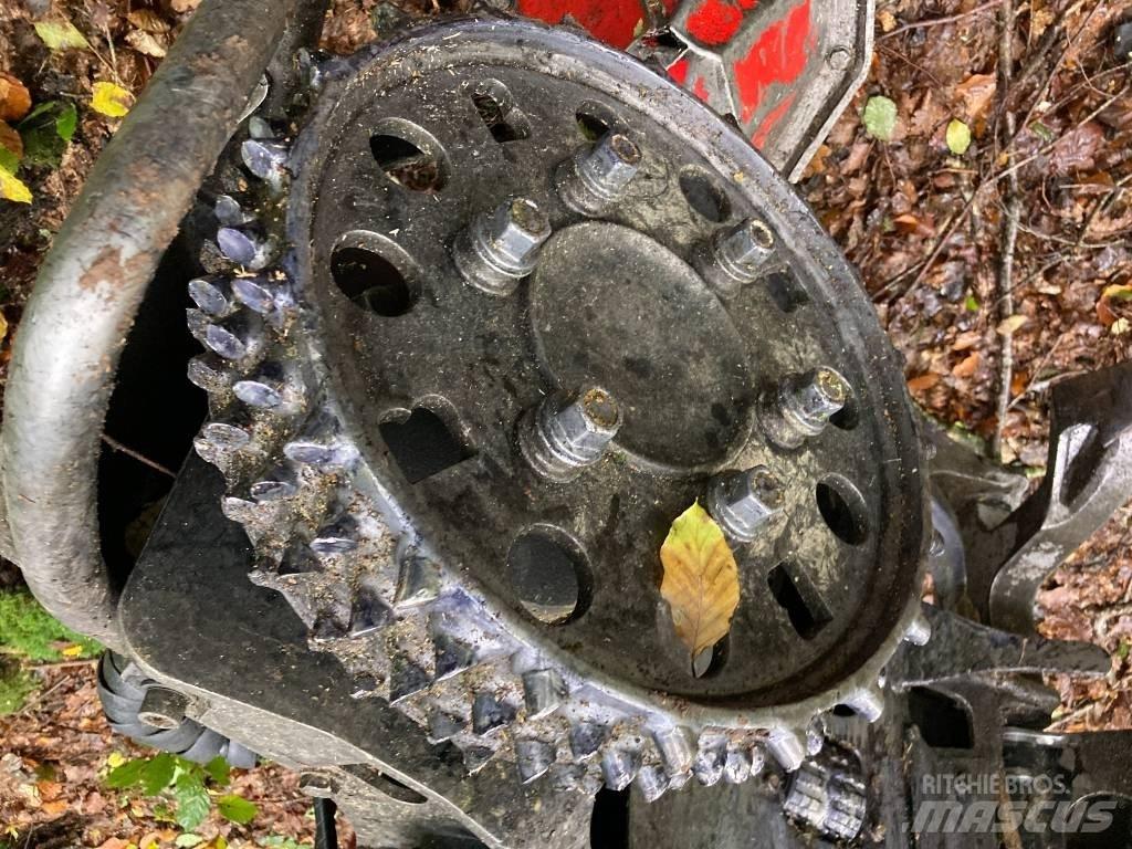 Komatsu 365.1 Capete pentru culegatoare