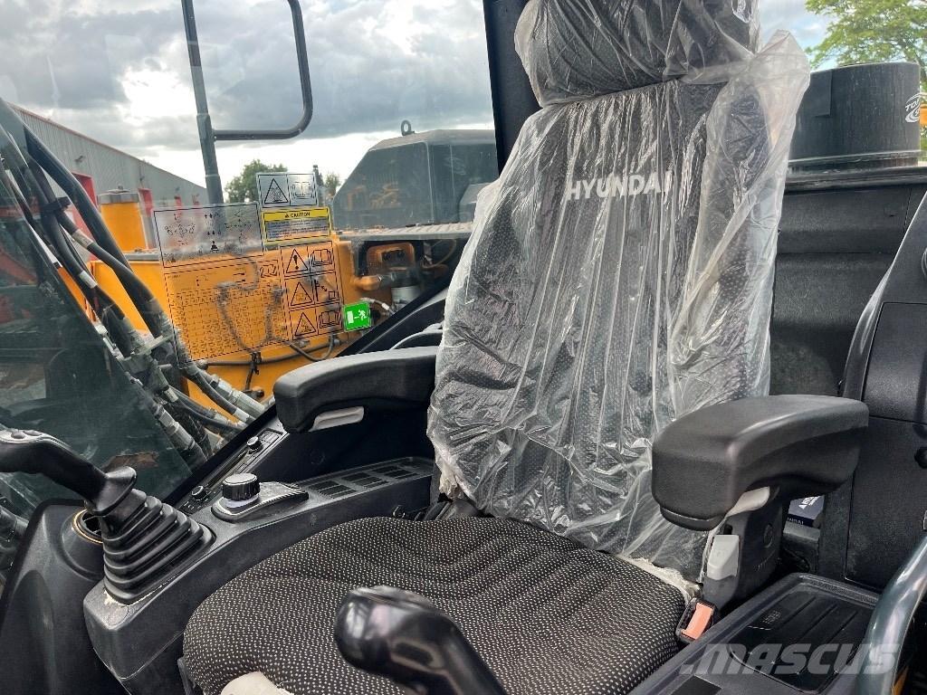 Hyundai HX 140 AL Excavatoare pe șenile
