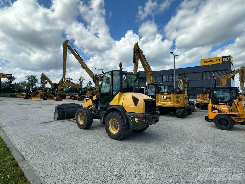 Komatsu WA 80 Incarcator pe pneuri
