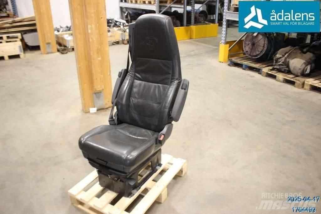 Scania R 480 Cabine si interior