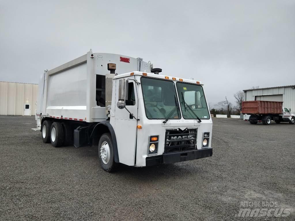 Mack LEU613 Camion de deseuri