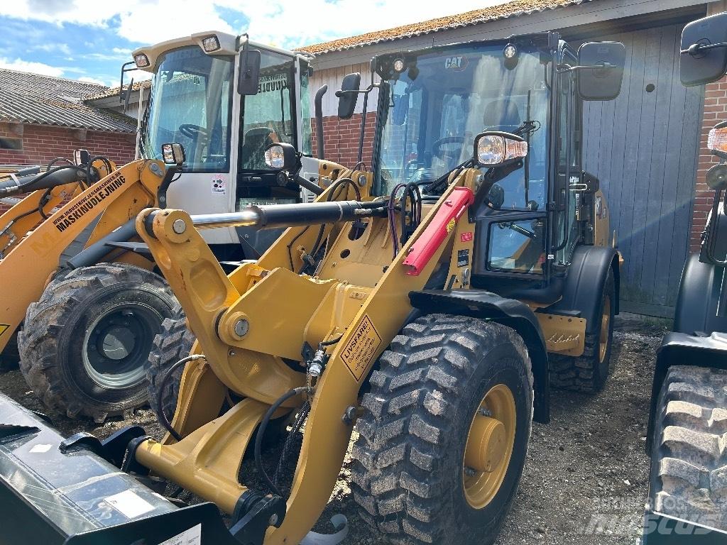 CAT 906 Incarcator pe pneuri
