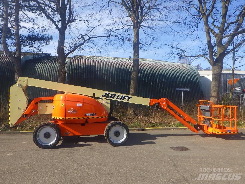 JLG 600AJ Nacele cu brat articulat