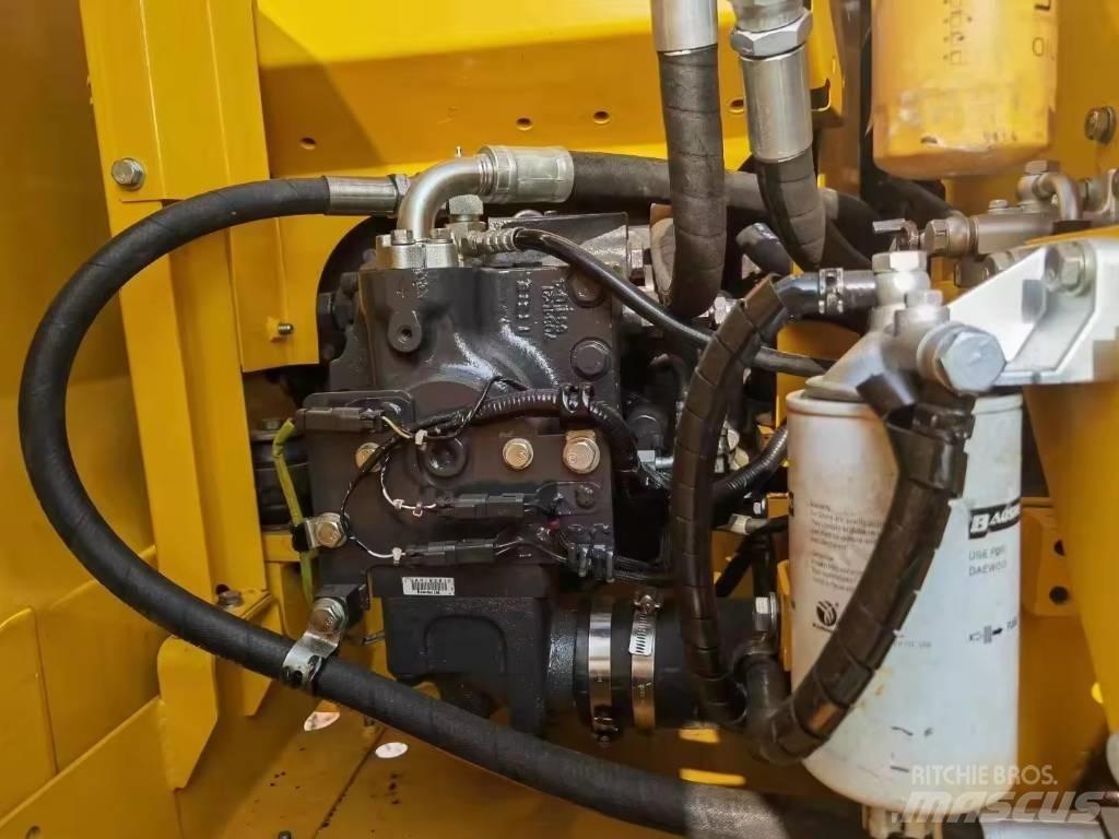 Komatsu PC 110 Excavatoare pe șenile
