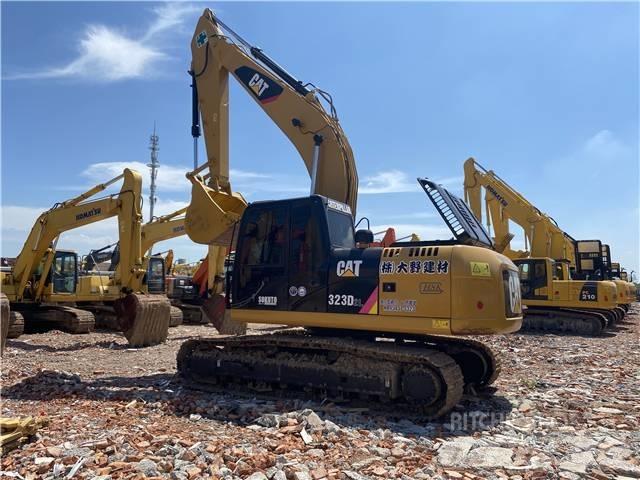 CAT 323D2L Excavatoare pe șenile
