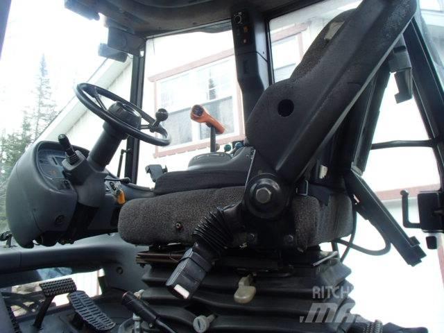 New Holland TV 140 Tractoare