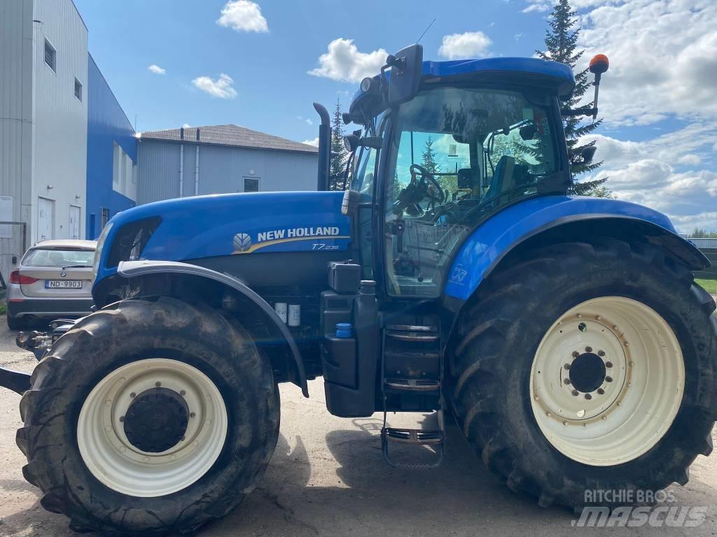 New Holland T 7.235 Tractoare