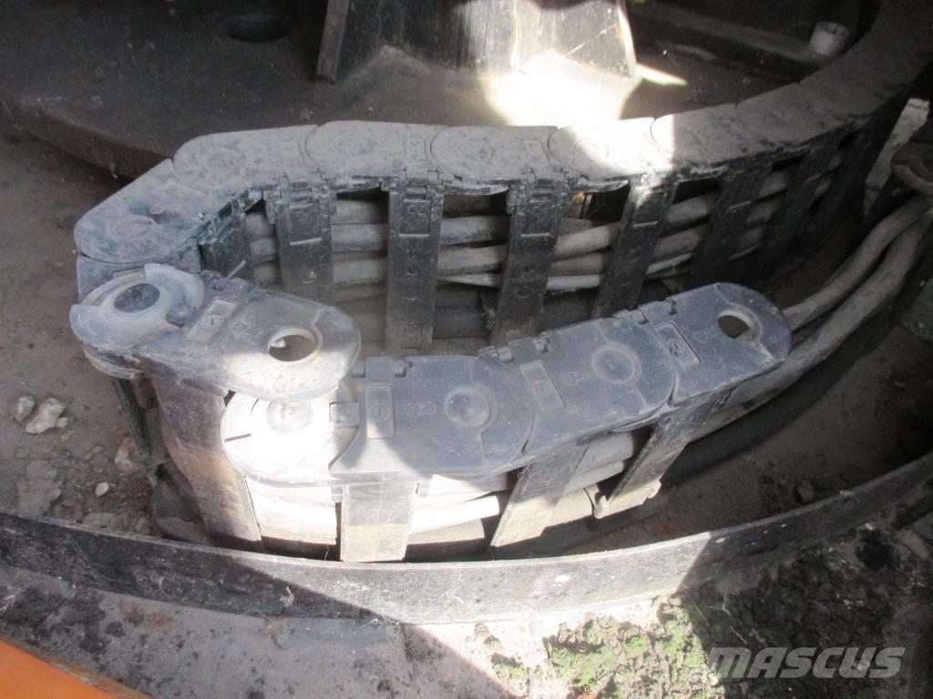 Manitou 100 VJR Ascensoare verticale catarg