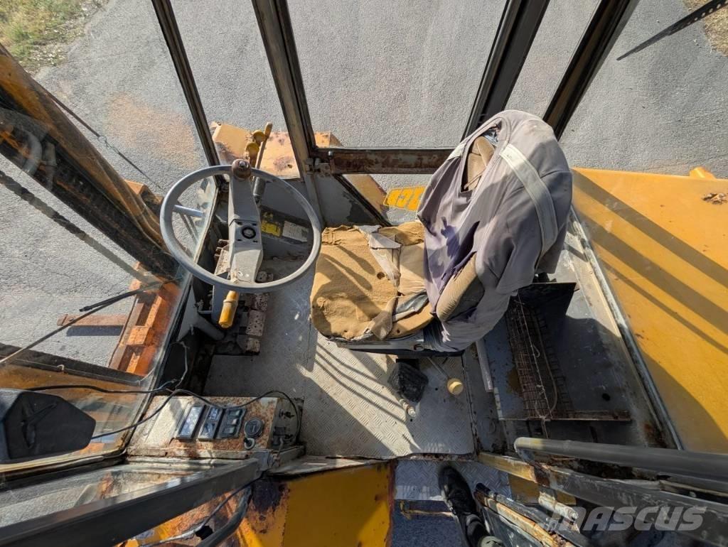 JCB 930 Masini de teren dificil