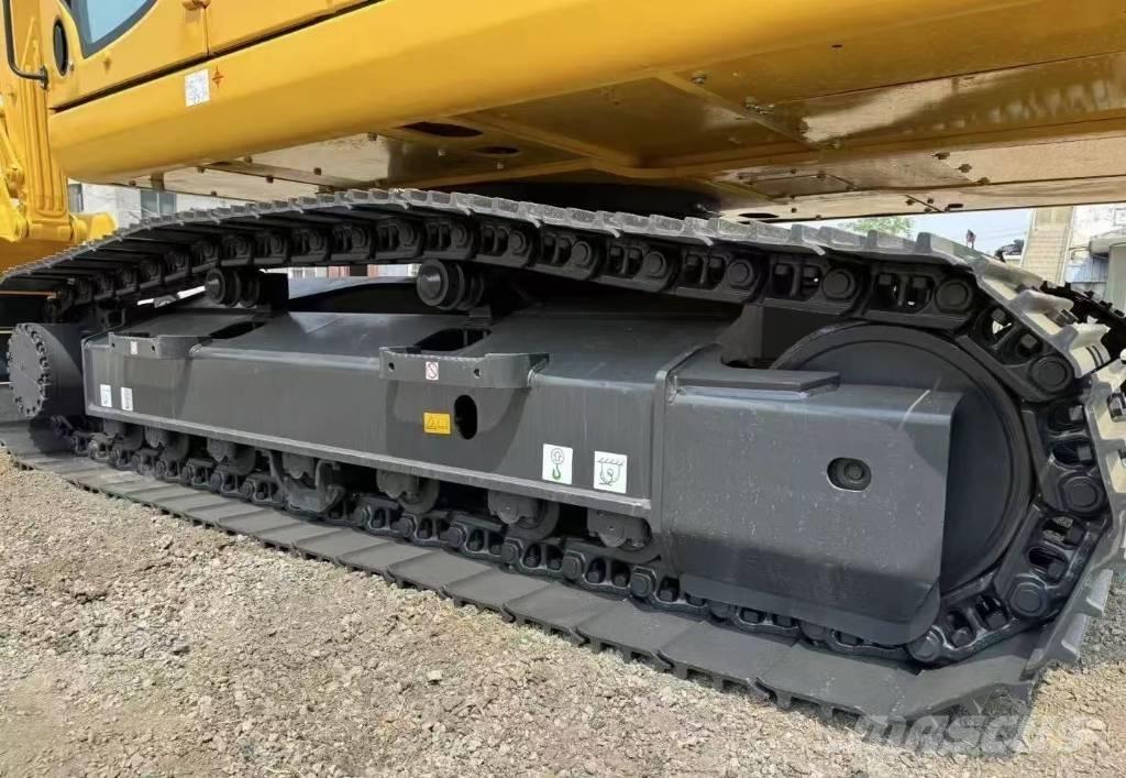 Komatsu PC 200-8 Excavatoare pe șenile
