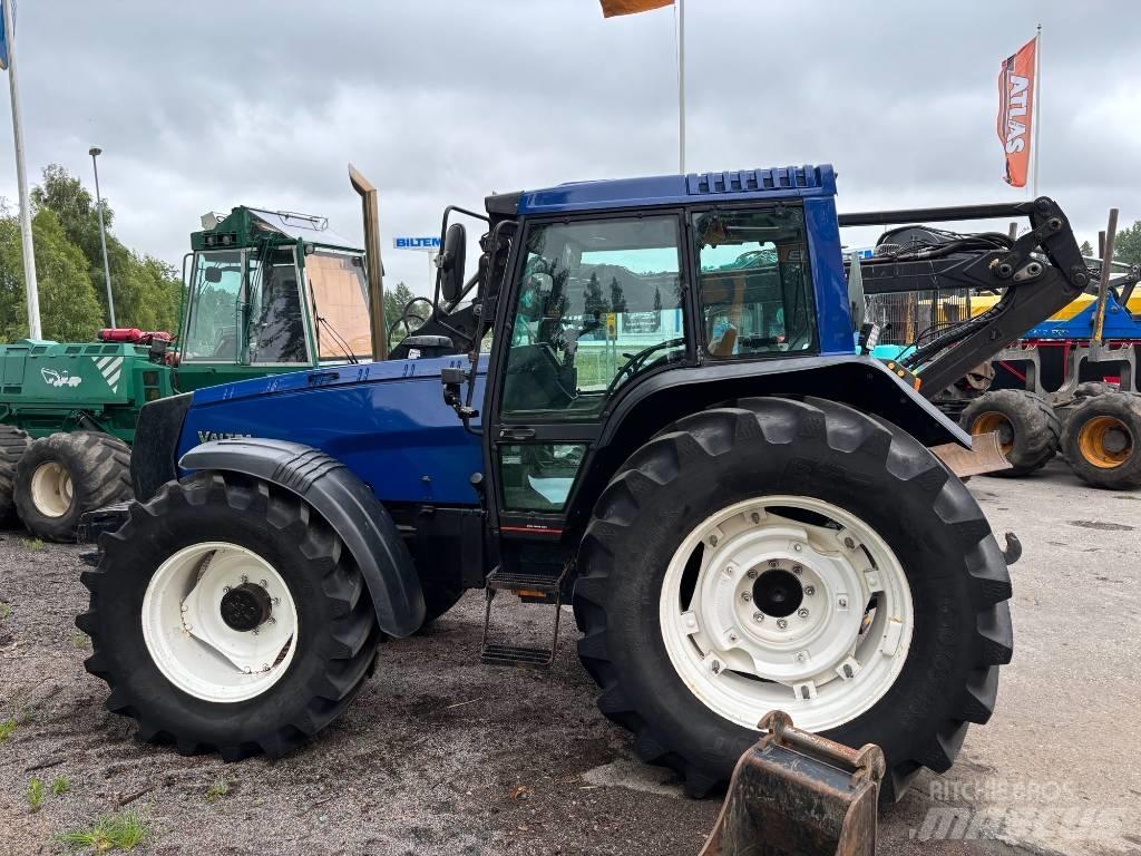 Valtra 8400 Tractoare