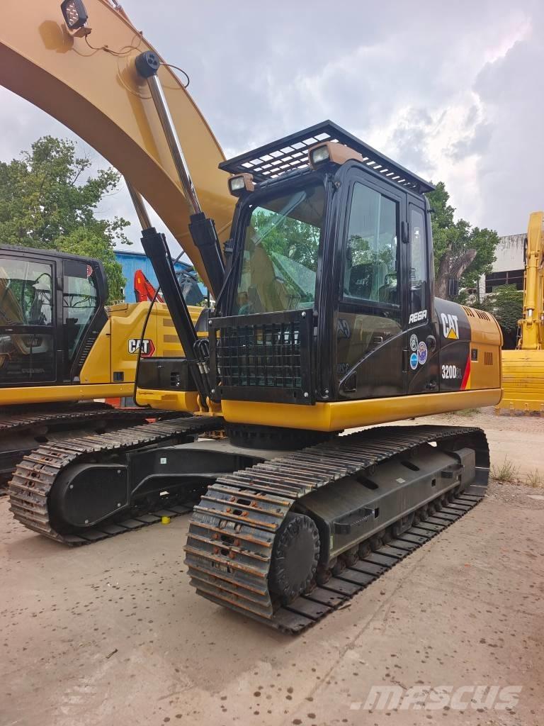 CAT 320 D2L Excavatoare pe șenile

