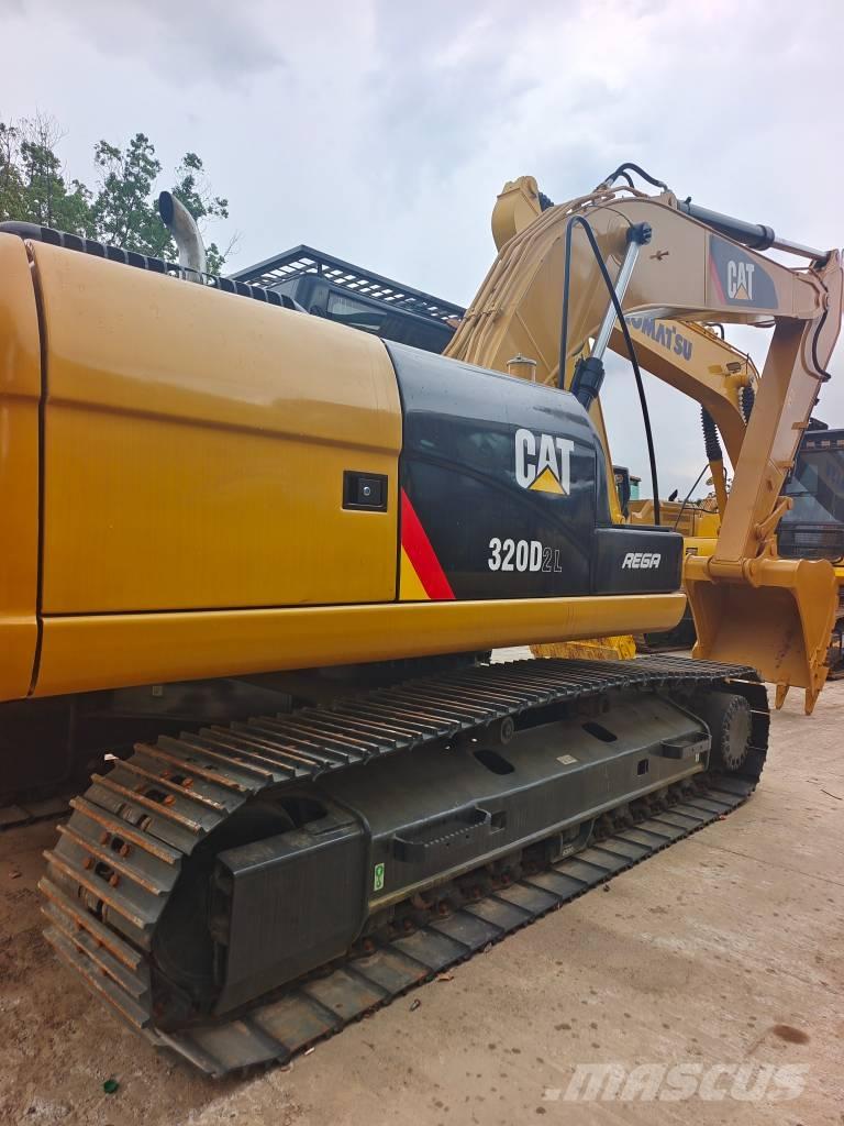 CAT 320 D2L Excavatoare pe șenile
