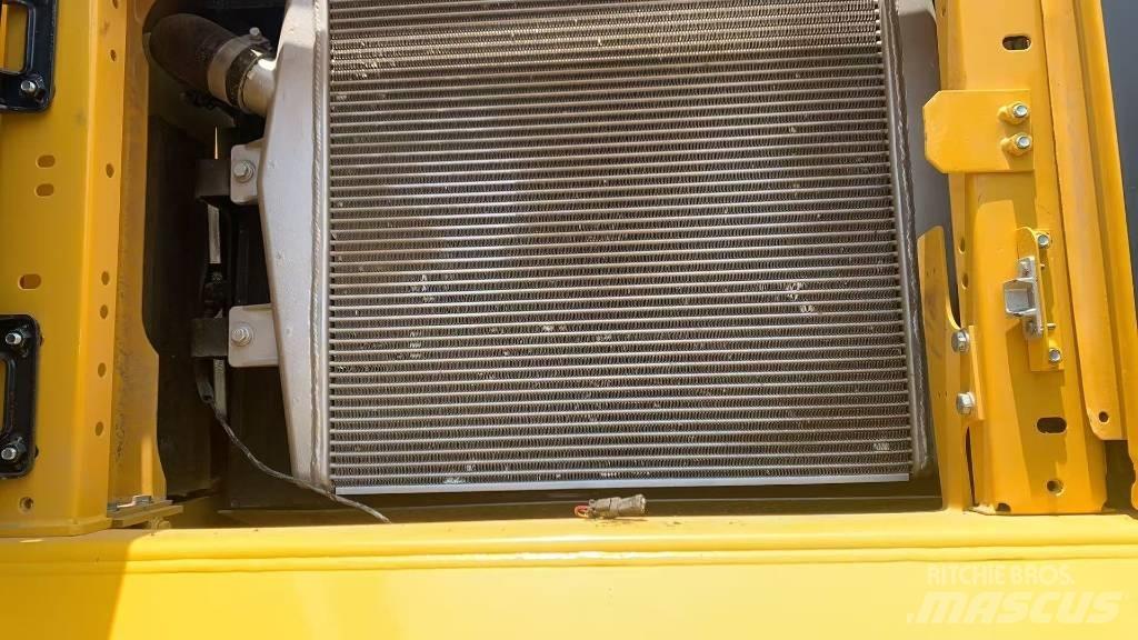 Komatsu PC 450 Excavatoare pe șenile
