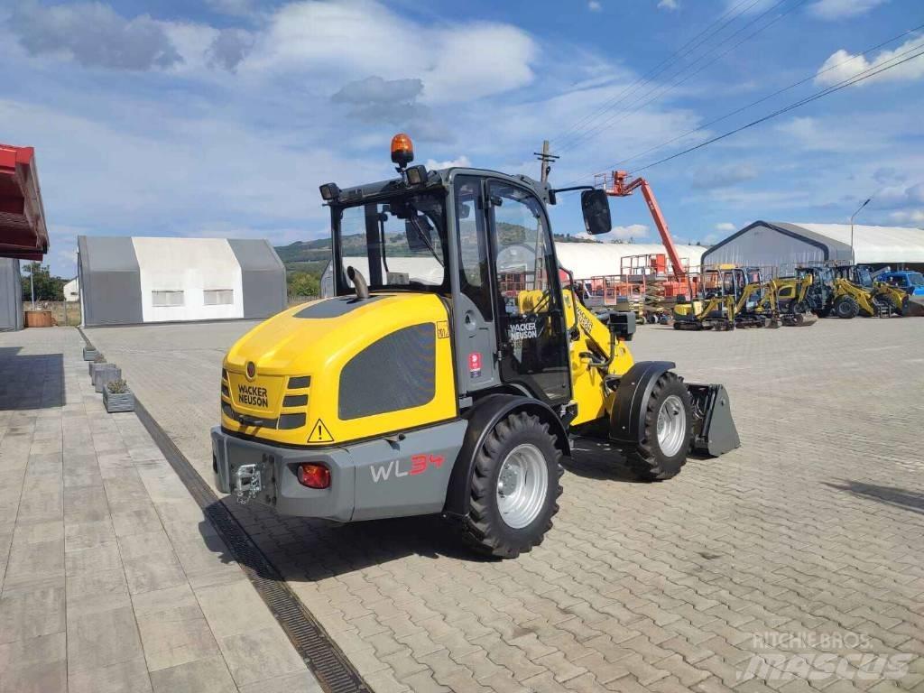 Wacker Neuson WL 34 Incarcator pe pneuri