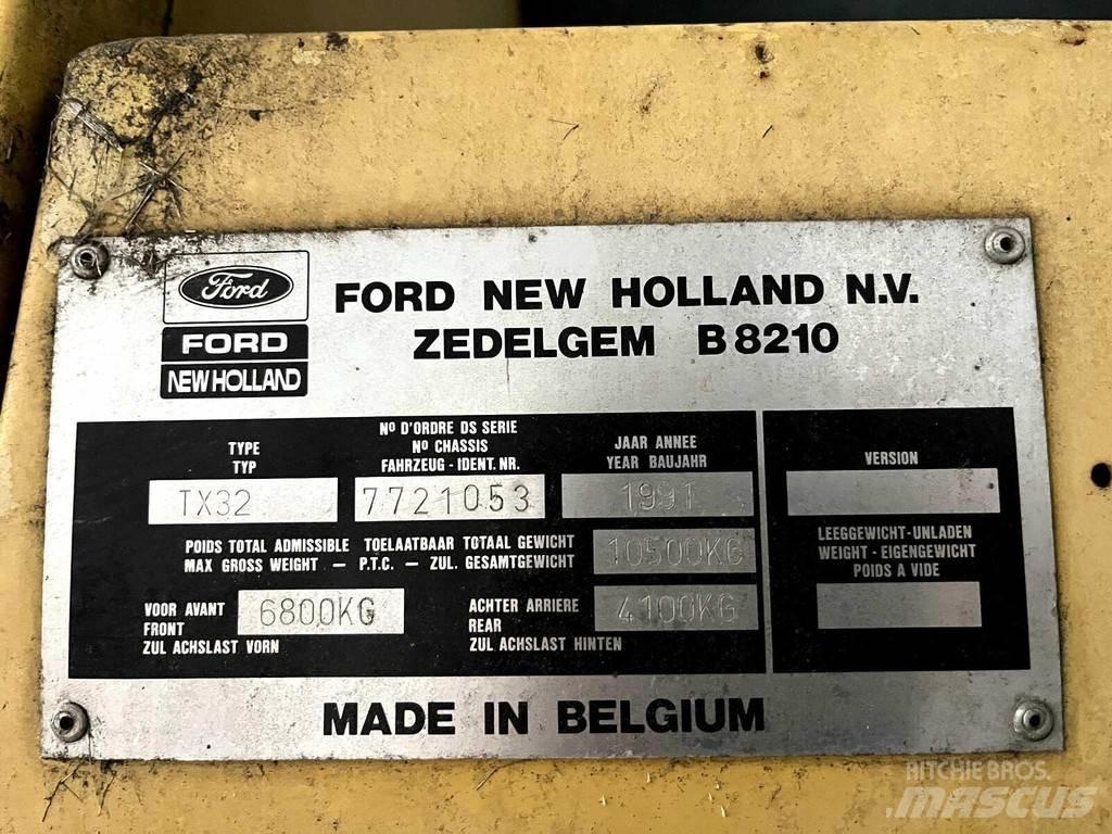 New Holland TX32 Combine de secerat