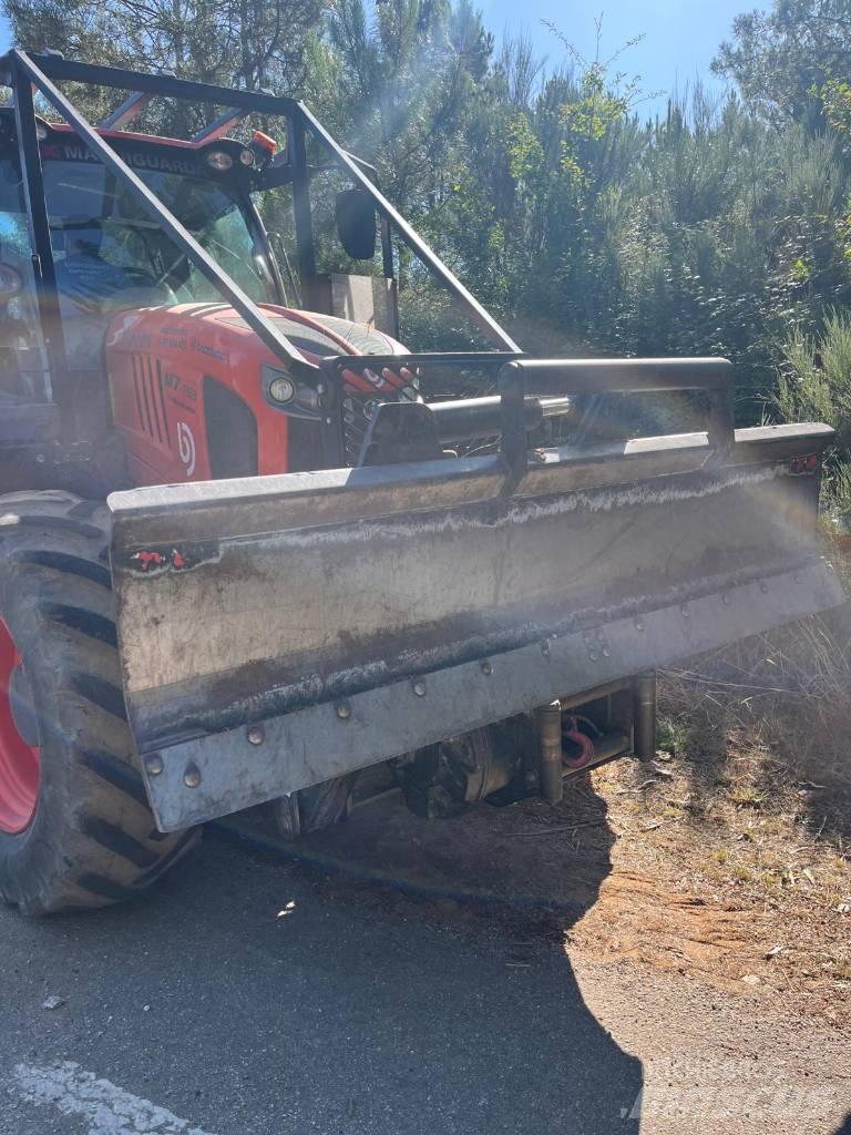 Kubota M 7153 Tractoare forestiere