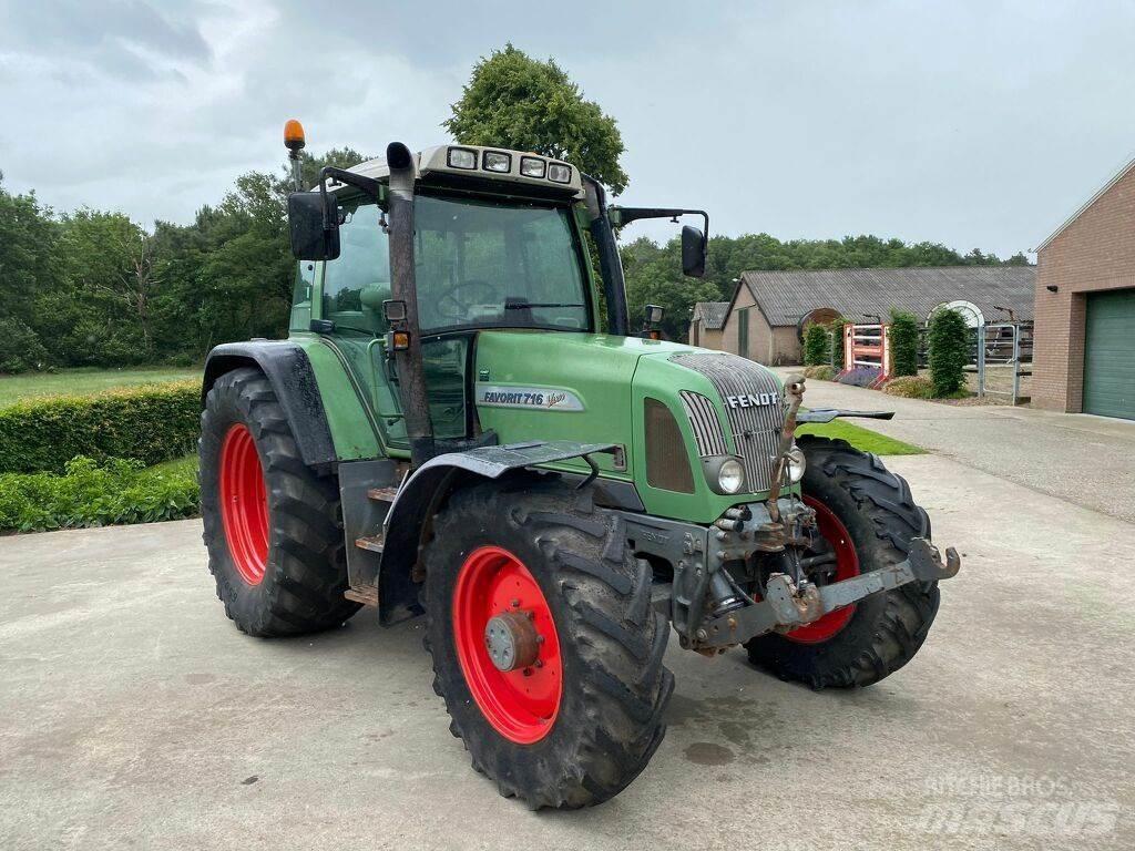 Fendt 716 Tractoare