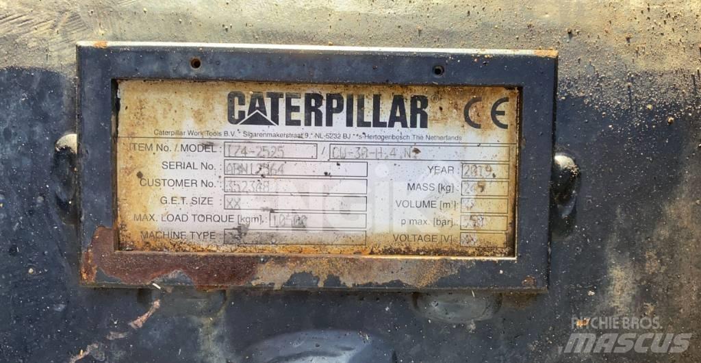 CAT Attache rapide Excavatoare cu roti