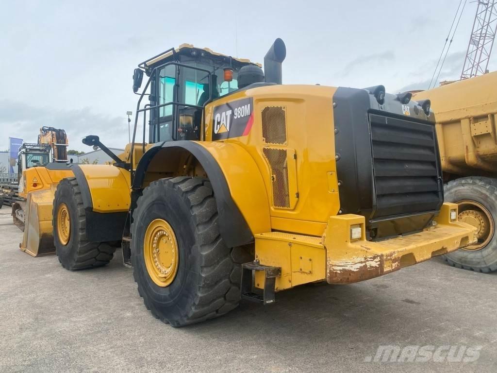 CAT 980M NVT Incarcator pe pneuri