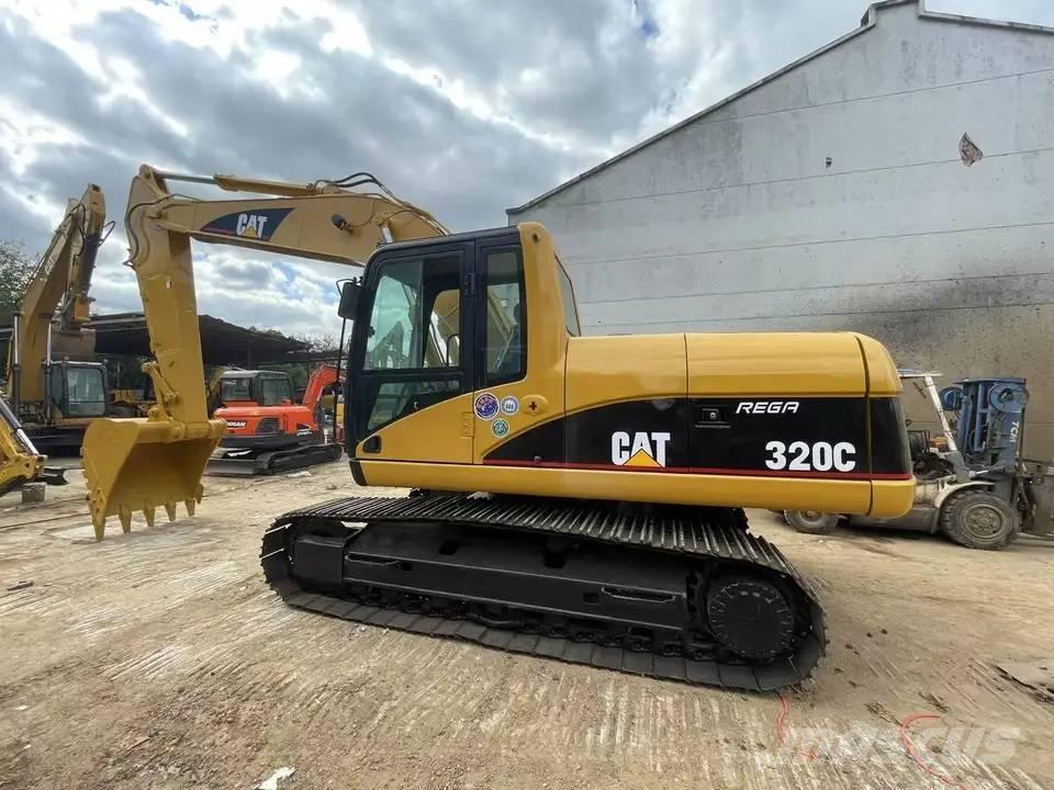 CAT 320C Excavatoare pe șenile
