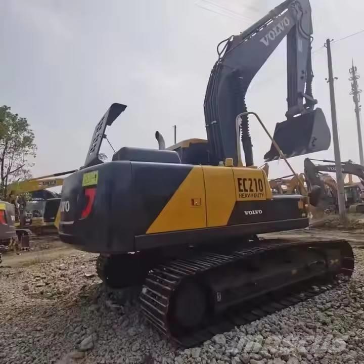 Volvo EC 210 Excavatoare pe șenile

