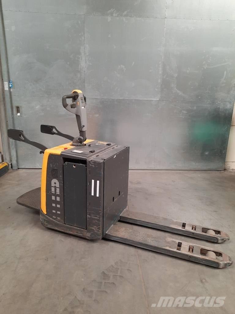 UniCarriers PMR200P Transpaleta cu platforma