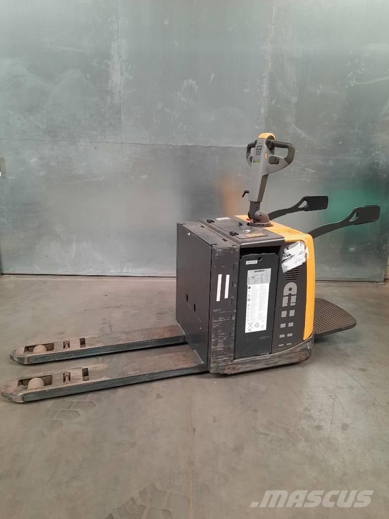 UniCarriers PMR200P Transpaleta cu platforma