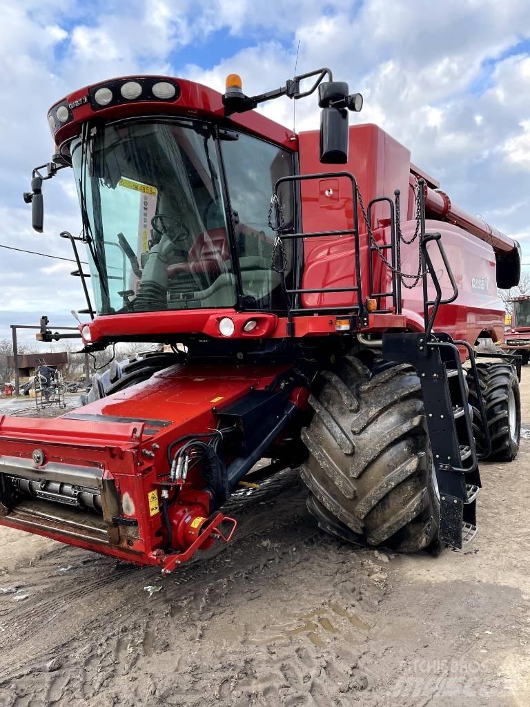 Case IH 9120 Combine de secerat
