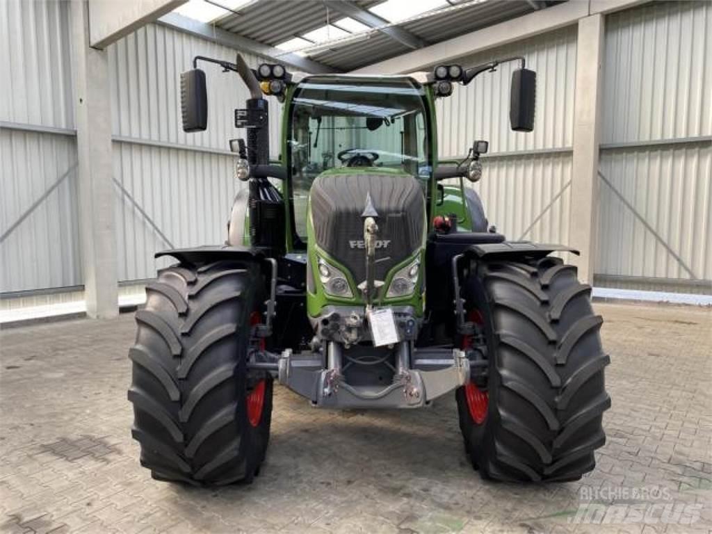Fendt 724 Vario S4 Tractoare