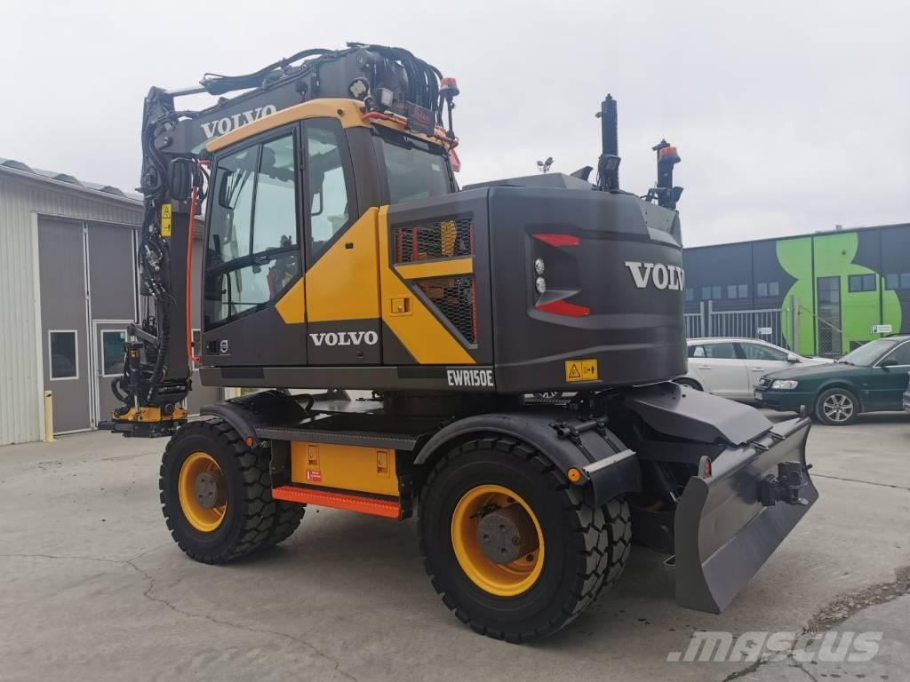 Volvo EWR 150 E Excavatoare cu roti