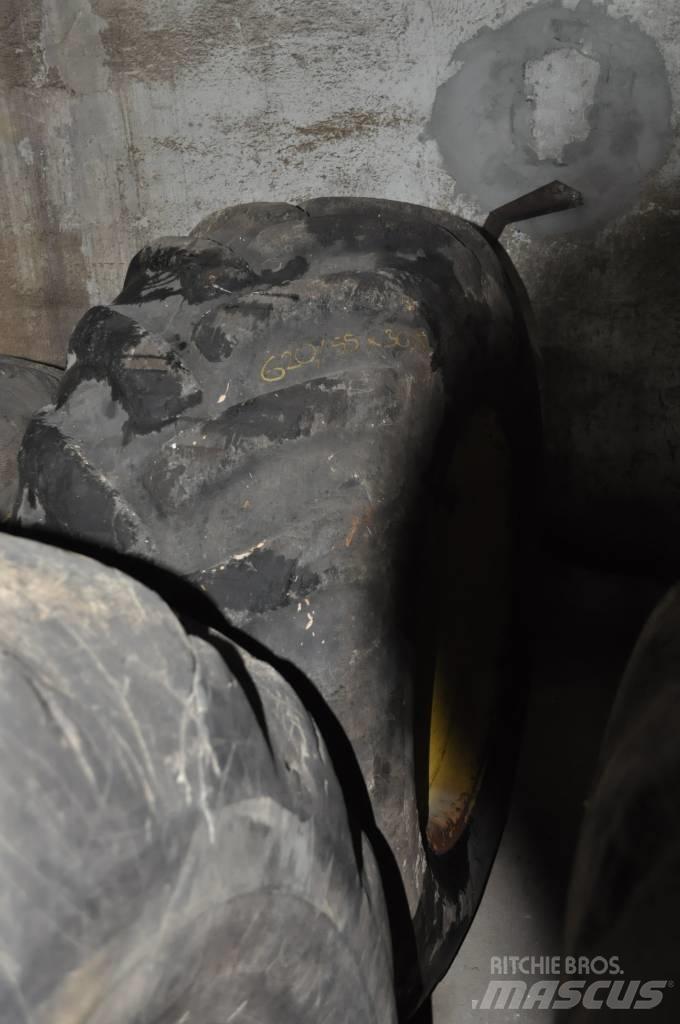 Nokian 620/55x30.5 Anvelope, roti si jante