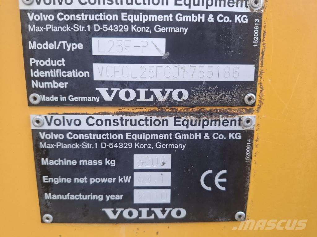 Volvo L 25 F-P Incarcator pe pneuri