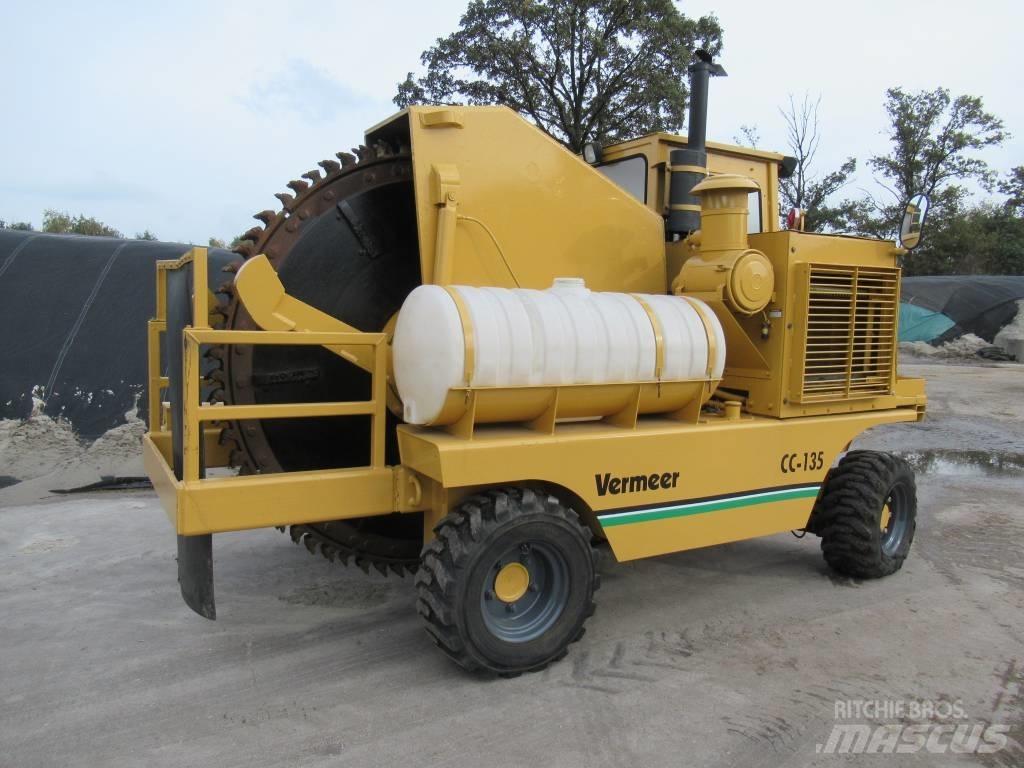 Vermeer CC135 Excavatoare de santuri