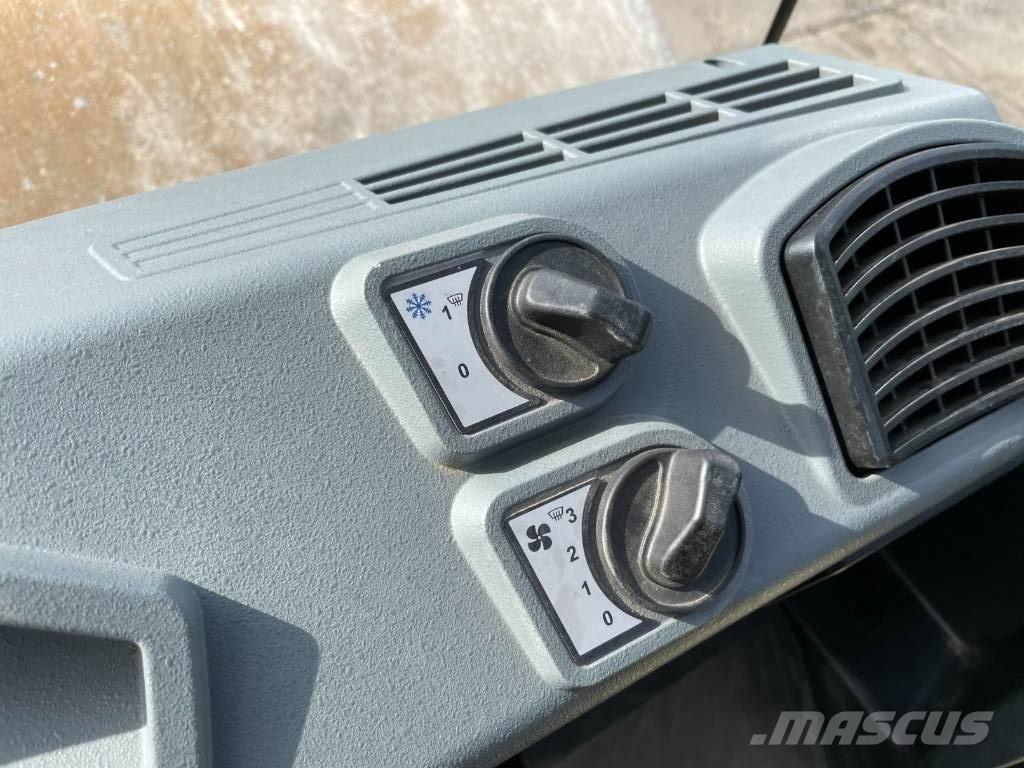 Bomag BW 213 D-5 Compactoare monocilindrice