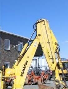 Komatsu WB97 Lanças Sasiuri si suspensii