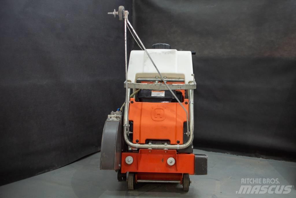 Husqvarna FS413 Utilaje taiere asfalt