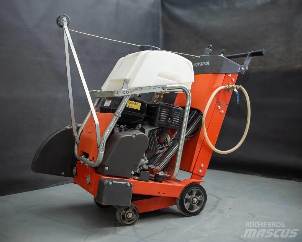 Husqvarna FS413 Utilaje taiere asfalt