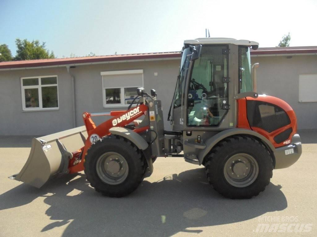 Weycor AR 420 Incarcator pe pneuri