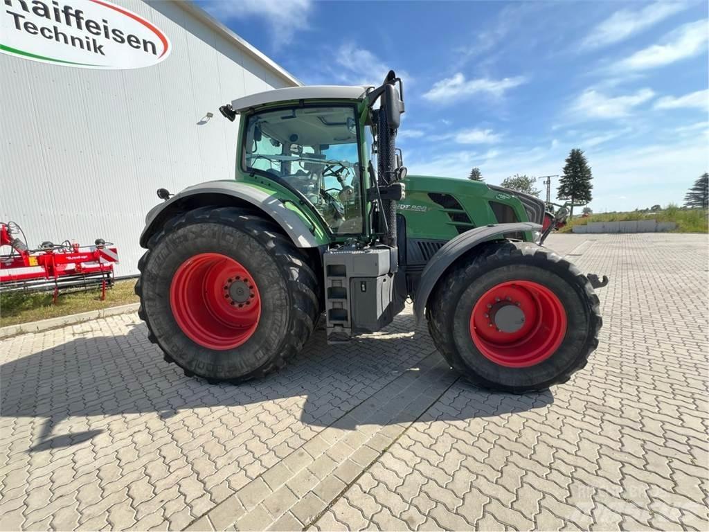 Fendt 828 Vario Tractoare
