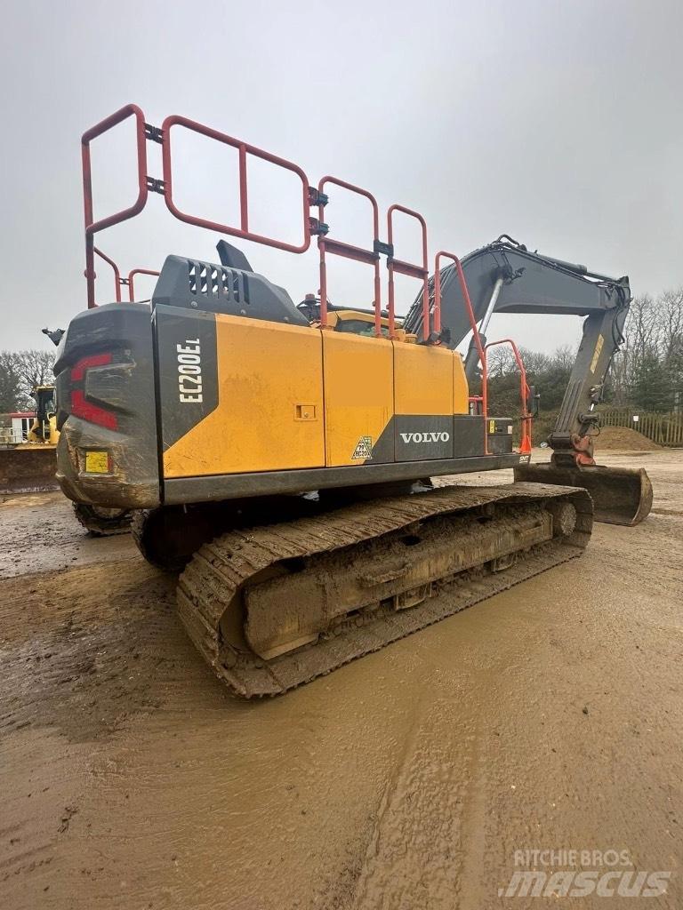 Volvo EC200EL Excavatoare pe șenile
